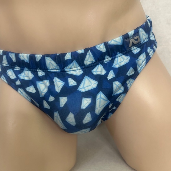 Addicted Pack Up Swimsuit XXL 36-38" waist Gently worn 80% polyester/20 elastane - Picture 4 of 7